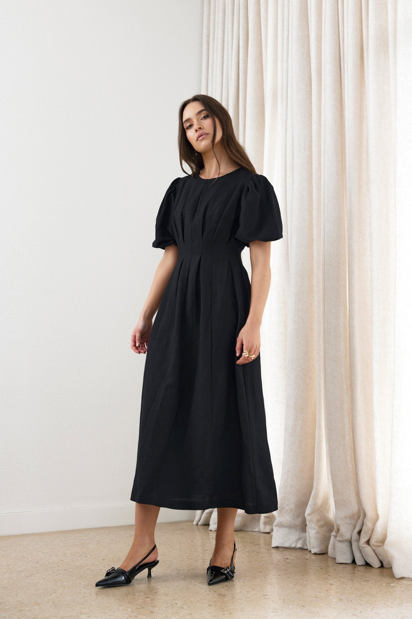 Black Air Linen Maxi Dress